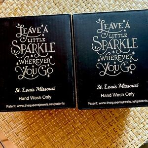 Stemless wineglasses